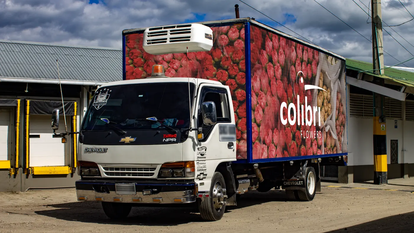 Refrigerated truck transportation to the airport